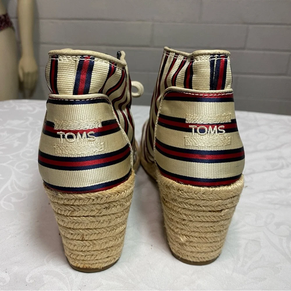 Toms + Tabitha Simmons Red Cricket Stripe Desert Wedge Retail $200 New W Flaws